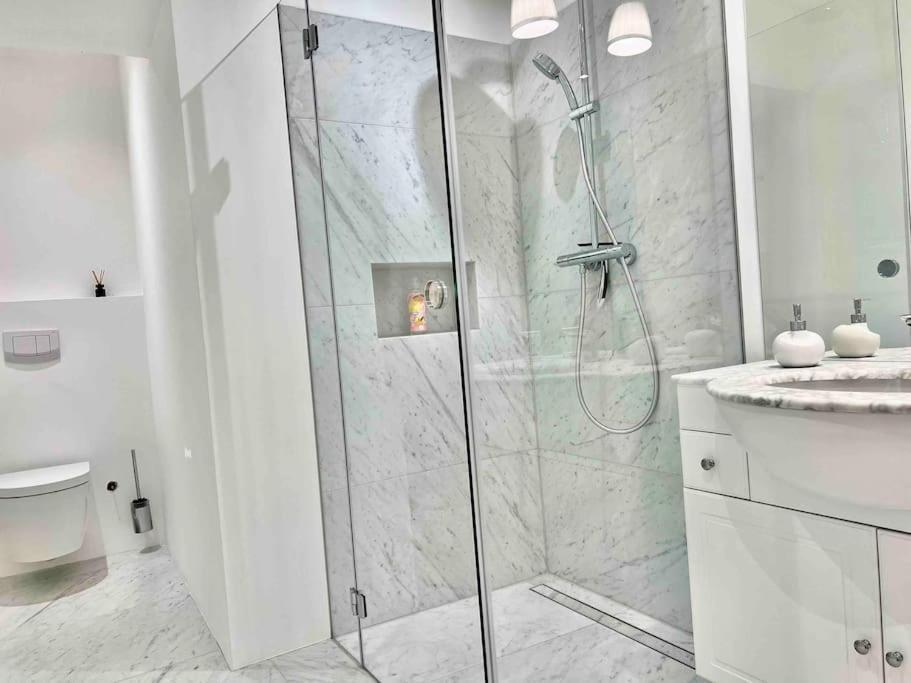 Gemuetliches Und Modernes Apartment,44 M² Viena Exterior foto
